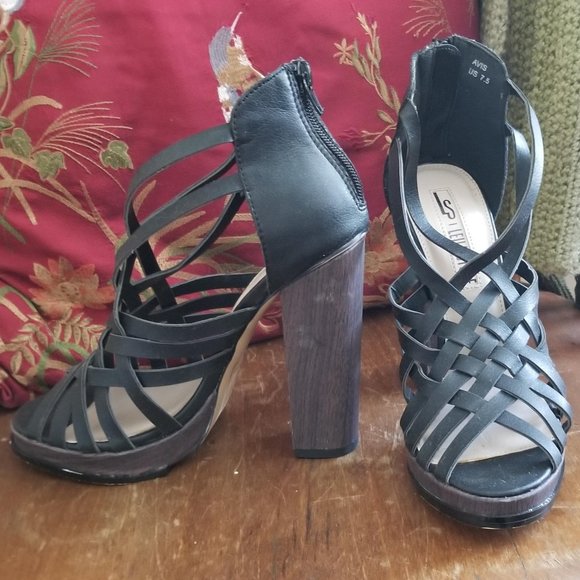 Leila Stone strappy high-heeled sandal - Picture 1 of 1